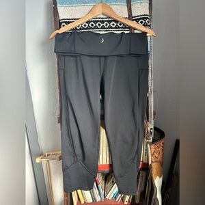 Zyia capri leggings